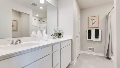 Bath - 1878 Rainier Dr, Shakopee, MN 55379 photo 1 of 2