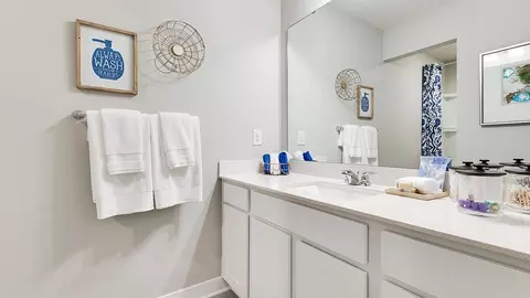 Bath - 1878 Rainier Dr, Shakopee, MN 55379 photo 2 of 2