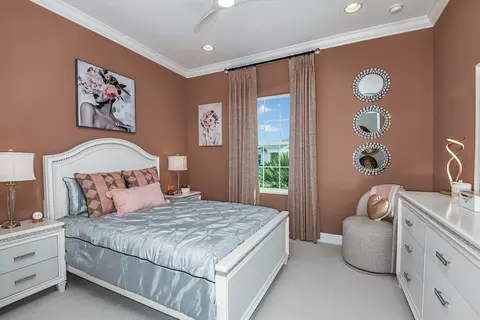 Bedroom - 3386 Yellow Leaf Cir, Spring Hill, FL 34609 photo 2 of 3