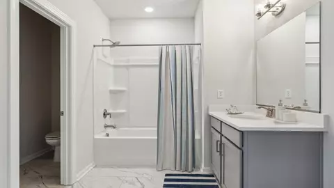 Bath - 2212 Edwin Dr, Chesapeake, VA 23322 photo 3 of 4