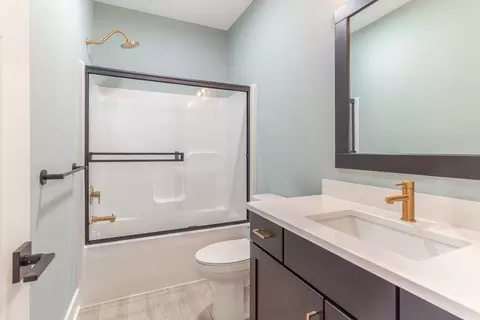 Bath - Tormiston Drive, Haslett, MI 48840 photo 2 of 4