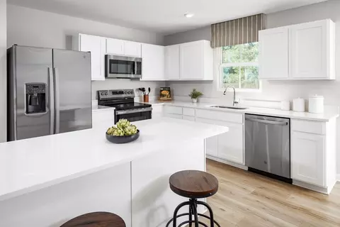 Kitchen - 366 Cartecay Dr, Calhoun, GA 30701 photo 2 of 7