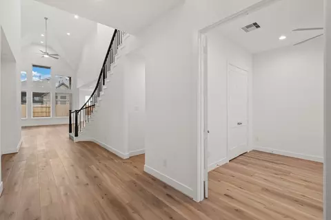 Entry Way - 545 Sperling Fls, Cibolo, TX 78108 photo 1 of 1