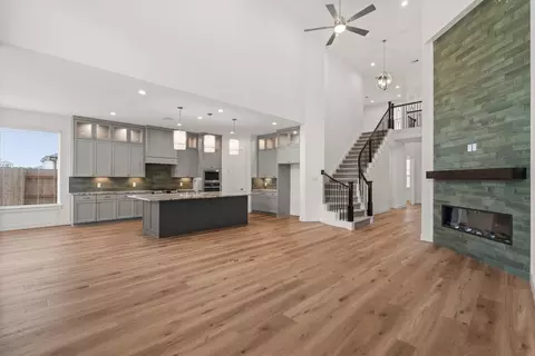 Living - 545 Sperling Fls, Cibolo, TX 78108 photo 2 of 5
