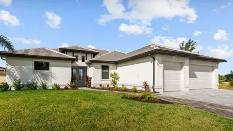 131 Templewood Ct, Marco Island, FL 34145