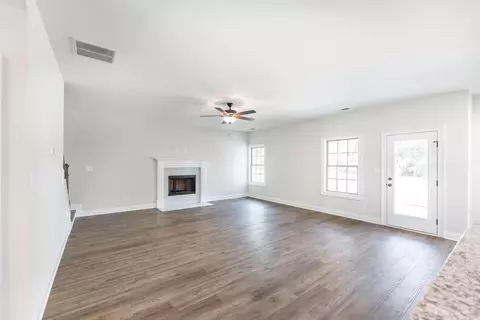 Living - 102 Beaver Creek Way, Lagrange, GA 30241 photo 1 of 3