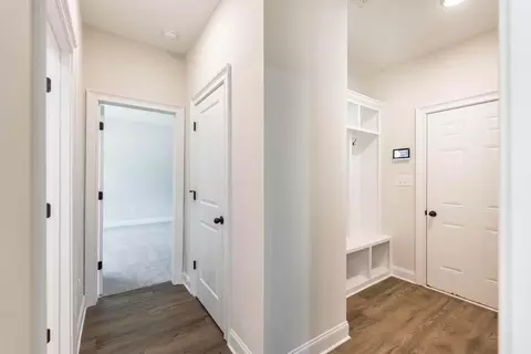 Entry Way - 102 Beaver Creek Way, Lagrange, GA 30241 photo 3 of 5