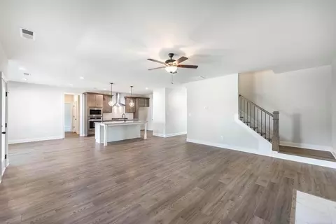 Living - 102 Beaver Creek Way, Lagrange, GA 30241 photo 3 of 3