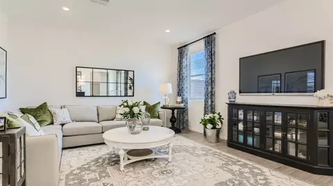 Living - 8870 E Moontear Way, Vail, AZ 85641 photo 2 of 2