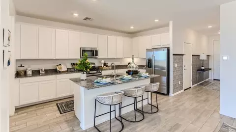 Kitchen - 8870 E Moontear Way, Vail, AZ 85641 photo 3 of 10