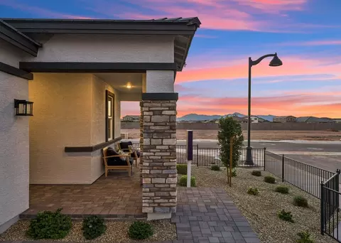 Exterior - 40065 W Wolf Dr, Maricopa, AZ 85138 photo 9 of 30