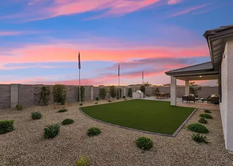 Exterior - 40065 W Wolf Dr, Maricopa, AZ 85138 photo 21 of 30