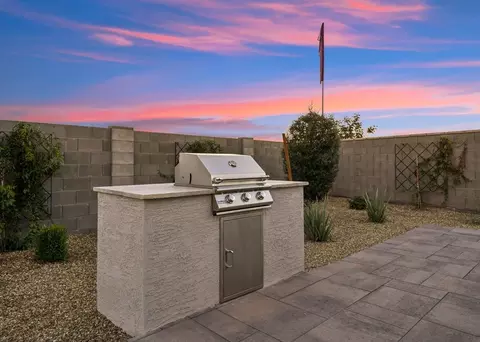 Exterior - 40065 W Wolf Dr, Maricopa, AZ 85138 photo 20 of 30