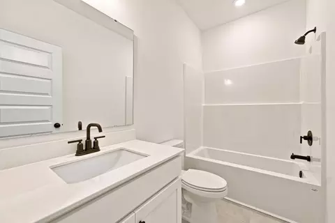 Bath - 159 Buckingham Dr, Conway, SC 29526 photo 1 of 3