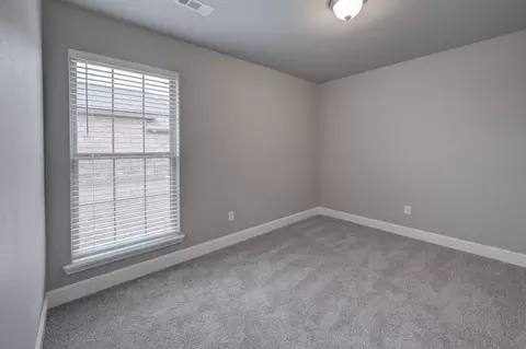 Bedroom - 101 W Seminole St, Strafford, MO 65757 photo 7 of 8