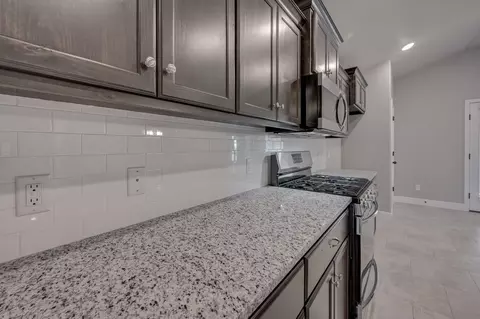 Kitchen - 101 W Seminole St, Strafford, MO 65757 photo 5 of 11
