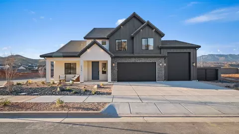 1425 S Lost Springs Dr, Washington, UT 84780