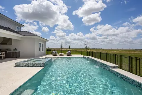 Exterior - 3022 Eagles Flight Pl, Brandon, FL 33511 photo 9 of 10