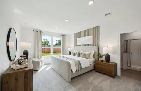 Bedroom - 207 Ruby Ford Dr, Cove, TX 77523 photo 6 of 8
