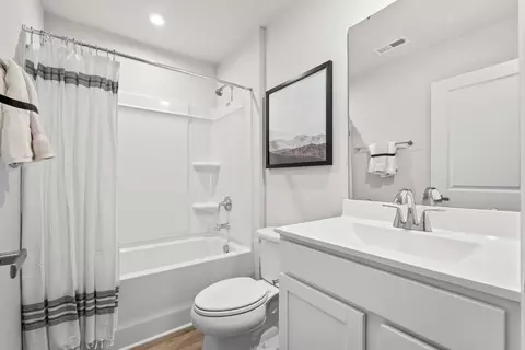 Bath - 4015 Dragonfly Rd, Bailey, NC 27807 photo 2 of 3