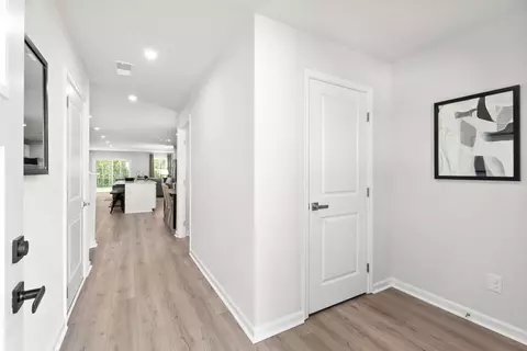 Entry Way - 4015 Dragonfly Rd, Bailey, NC 27807 photo 3 of 8