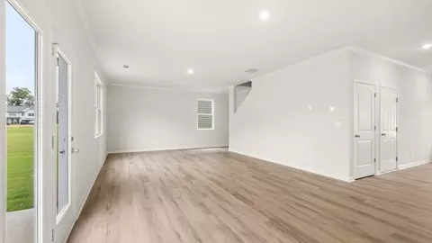 Living - 23 Hampton Ter, Dallas, GA 30157 photo 3 of 5