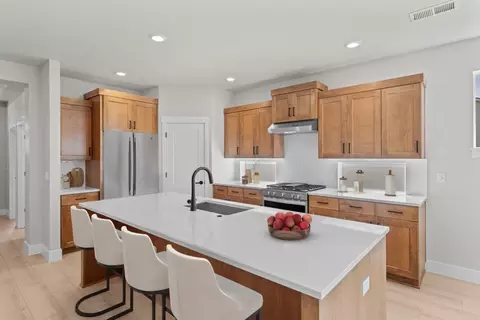 Kitchen - 1318 E Luna St, Newberg, OR 97132 photo 1 of 1