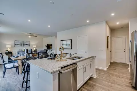 Kitchen - 709 Feldspar Ct, Chapin, SC 29036 photo 3 of 6