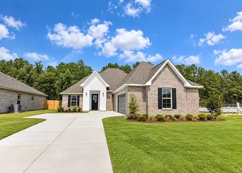 11369 Densmore Dr, Denham Springs, LA 70726