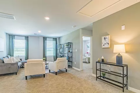 Entry Way - 121 Shenandoah Ln, Lagrange, GA 30241 photo 7 of 9