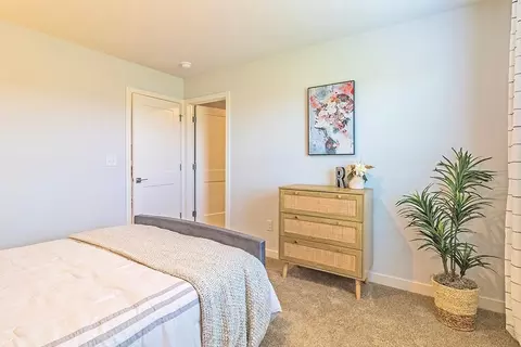 Bedroom - 121 Shenandoah Ln, Lagrange, GA 30241 photo 5 of 20
