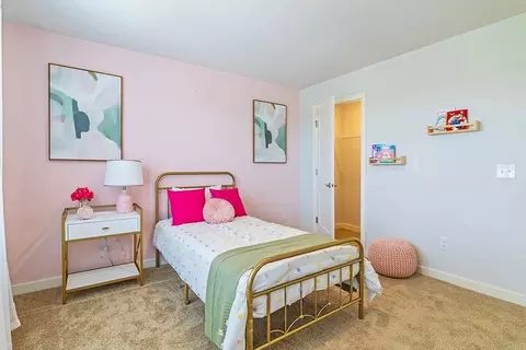 Bedroom - 121 Shenandoah Ln, Lagrange, GA 30241 photo 9 of 20