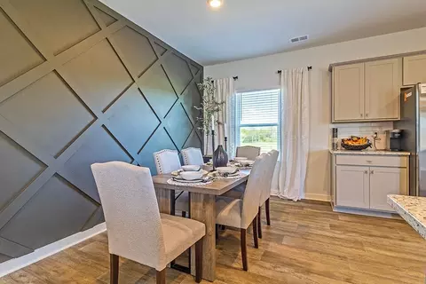 Dining - 121 Shenandoah Ln, Lagrange, GA 30241 photo 2 of 4