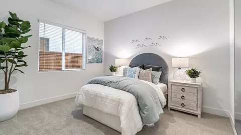 Bedroom - 8409 Ponderosa Ave, Shafter, CA 93263 photo 4 of 5