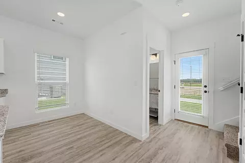 Entry Way - 530 Solar St, Centerton, AR 72713 photo 1 of 2
