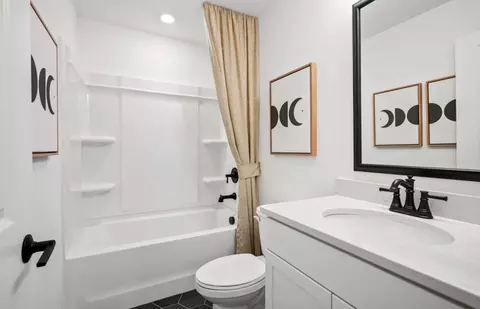 Bath - 2280 Millennium Dr, Lancaster, SC 29720 photo 2 of 5