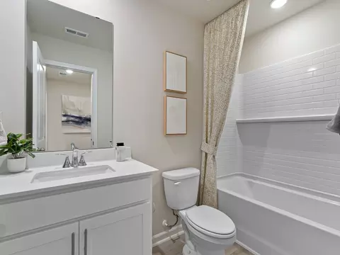 3805 Rosebush Dr, Zebulon, NC 27597