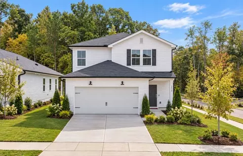 1715 Carthage St, Sanford, NC 27330