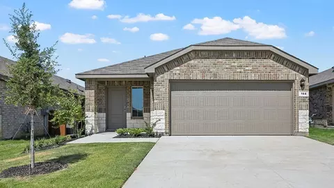 110 Road Runner Way, Newark, TX 76071