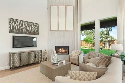 Living - Miller Road, Midlothian, TX 76065 photo 7 of 8