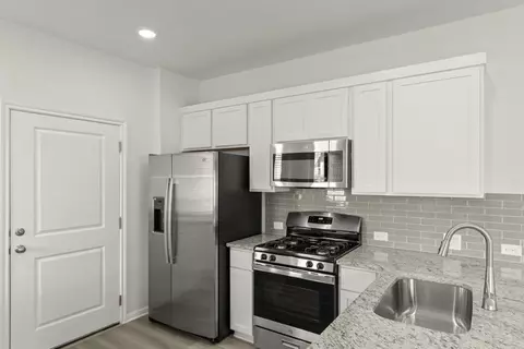 2735 Brand Iron Dr, San Marcos, TX 78666