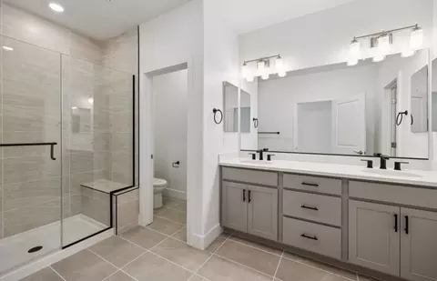 Bath - 612 Chamise Way, Milpitas, CA 95035 photo 2 of 2