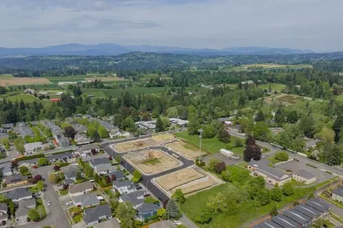 View/Area - 5805 SE 12th Ter, Gresham, OR 97080 photo 3 of 5