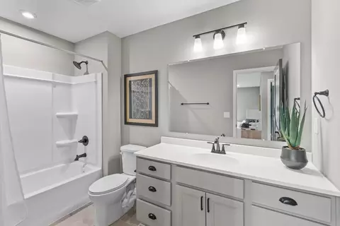 Bath - 5817 Montrose Ct, Morrow, OH 45152 photo 2 of 5