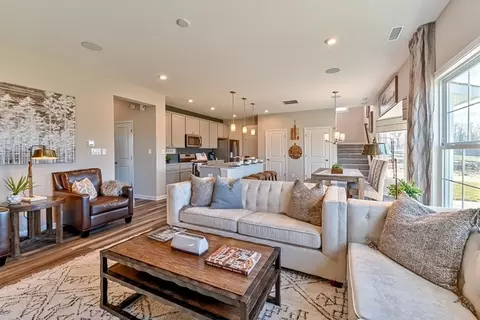 Living - 5817 Montrose Ct, Morrow, OH 45152 photo 13 of 13