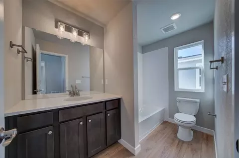 Bath - 13502 Arriba Dr, Peyton, CO 80831 photo 2 of 8