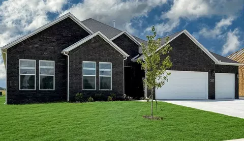 515 Renley St, Springdale, AR 72762