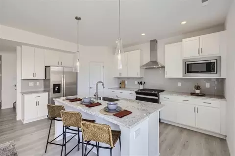 Kitchen - 154 Buckwheat Ln, Berthoud, CO 80513 photo 2 of 8