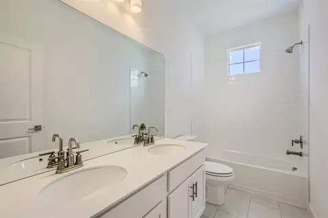 Bath - 154 Buckwheat Ln, Berthoud, CO 80513 photo 2 of 9