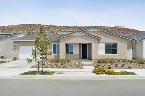 17879 Cirrus Dr, Santa Clarita, CA 91351